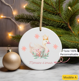 Ornement de noël personnalisé céramique Motif cygne rose, ornement noel céramique personnalisable, boule de noël personnalisée