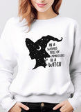 tee shirt/ sweat halloween "in a world full of princesses, be a witch", tenue halloween femme, sweat femme automne, citation motivante.